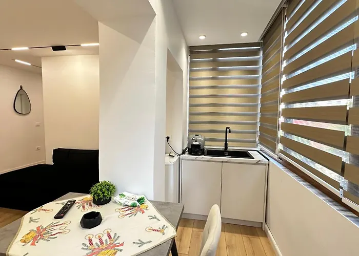 G-properties * ティラナ